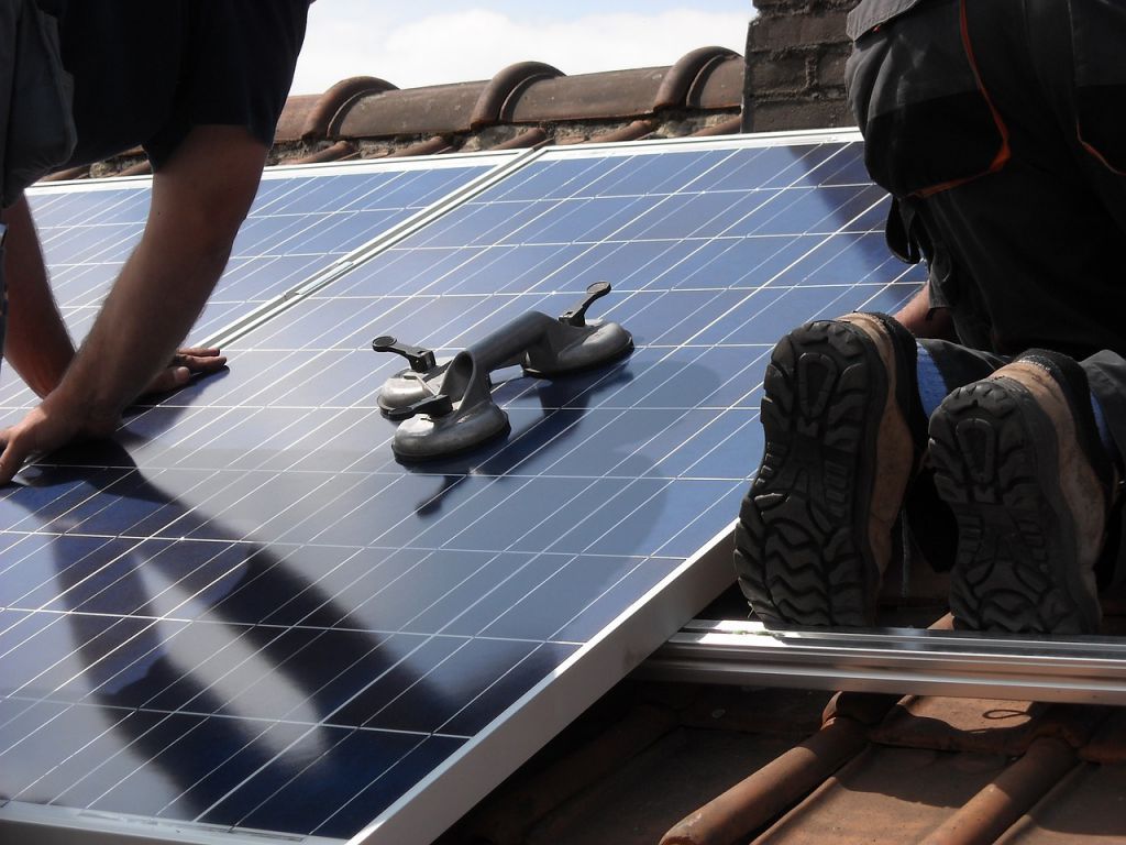 Hledáte spolehlivou firmu pro instalaci solárních panelů?