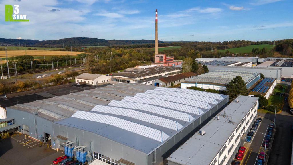 Plochá střecha na komerčních stavbách: Jak na rekonstrukci